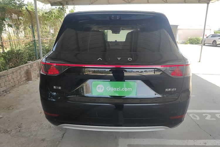 Used Hima AITO M9 2025 Extended-Range Ultra Version 52 kWh 6-Seater Rear
