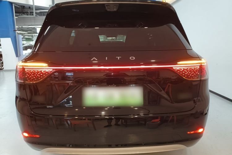 Used Hima AITO M9 2025 Extended-Range Ultra Version 52 kWh 6-Seater Rear