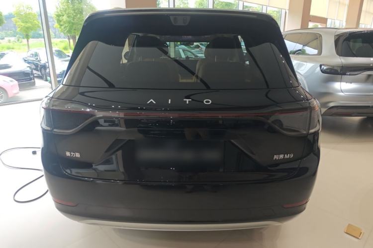 Used Hima AITO M9 2025 Extended-Range Ultra Version 52 kWh 6-Seater Rear