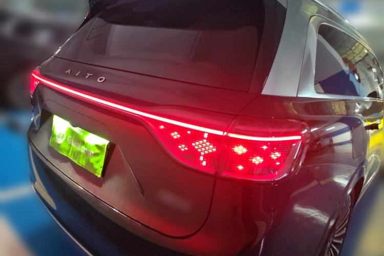 Used Hima AITO M9 2025 Extended-Range Max Version 52 kWh 5-Seater Edition Rear