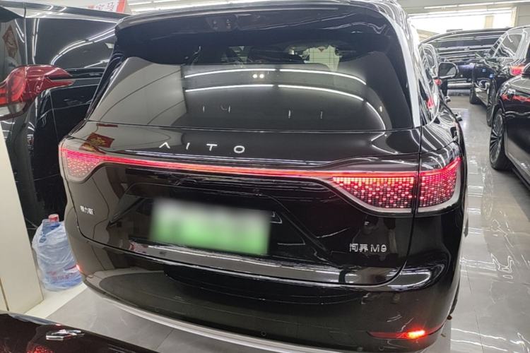 Used Hima AITO M9 2025 Extended-Range Ultra Version 52 kWh 6-Seater Rear