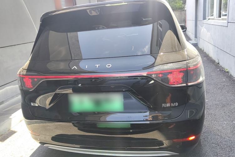 Used Hima AITO M9 2025 Extended-Range Max Version 52 kWh 6-Seater Edition Rear