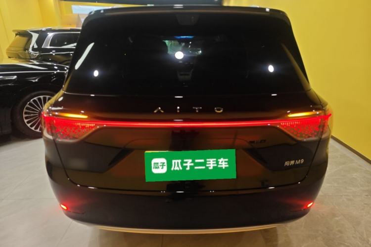 Used Hima AITO M9 2025 Extended-Range Ultra Version 52 kWh 6-Seater Rear