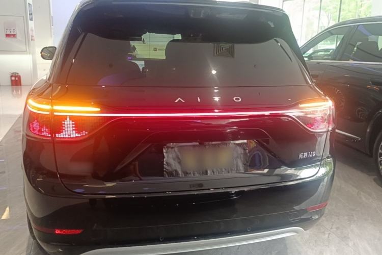 Used Hima AITO M9 2025 Extended-Range Ultra Version 52 kWh 6-Seater Rear