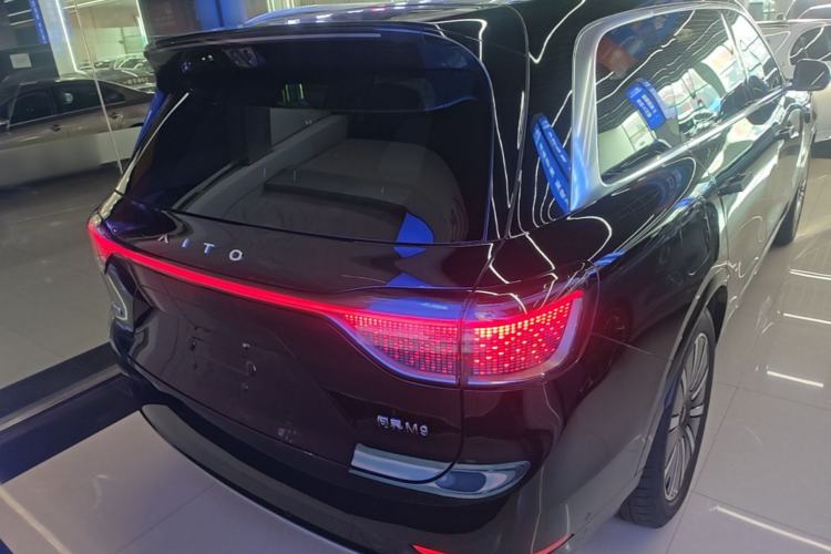 Used Hima AITO M9 2025 Extended-Range Ultra Version 52 kWh 6-Seater Rear