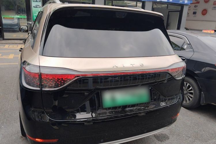 Used Hima AITO M9 2025 All-Electric Ultra Version 100 kWh 5-Seater Model Rear