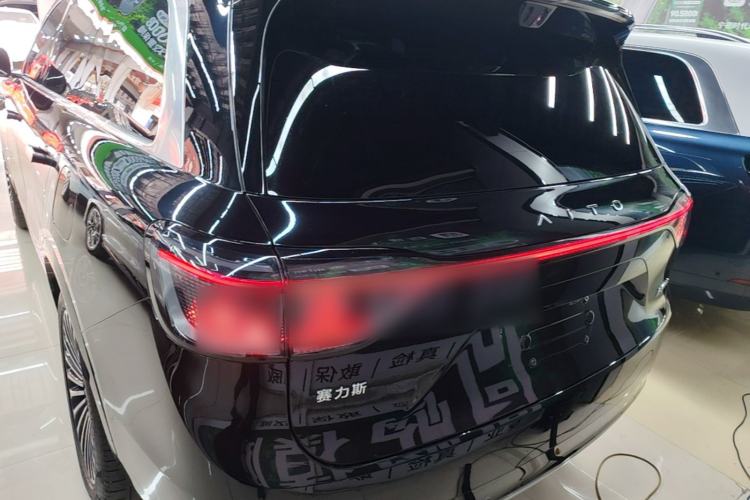 Used Hima AITO M9 2025 Extended-Range Ultra Version 52 kWh 6-Seater Rear
