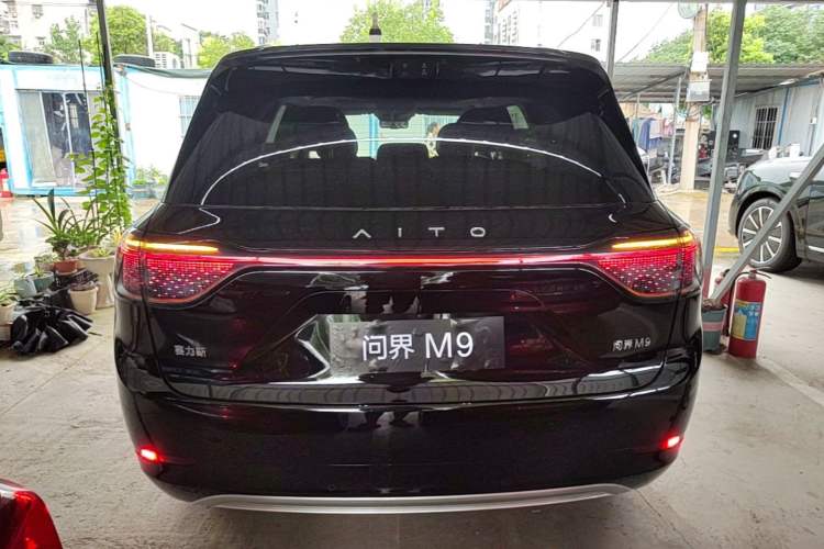 Used Hima AITO M9 2025 Extended-Range Ultra Version 52 kWh 5-Seater Edition Rear