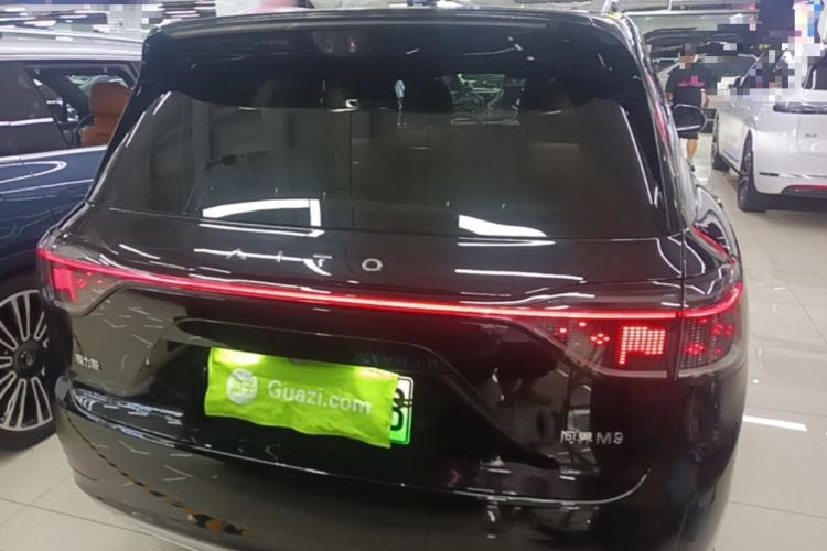 Used Hima AITO M9 2025 Extended-Range Ultra Version 52 kWh 6-Seater Rear