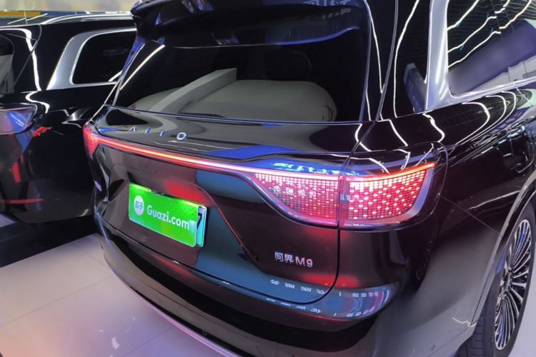 Used Hima AITO M9 2025 Extended-Range Ultra Version 52 kWh 6-Seater Rear
