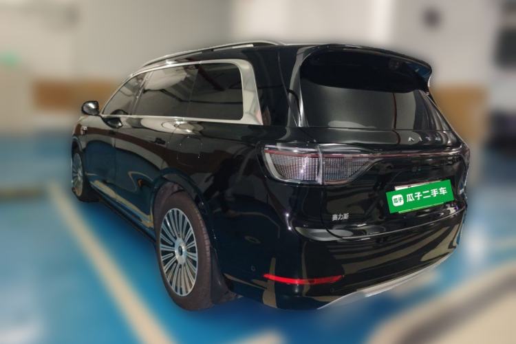 Used Hima AITO M9 2025 Extended-Range Ultra Version 52 kWh 5-Seater Edition Rear Left 45 Deg