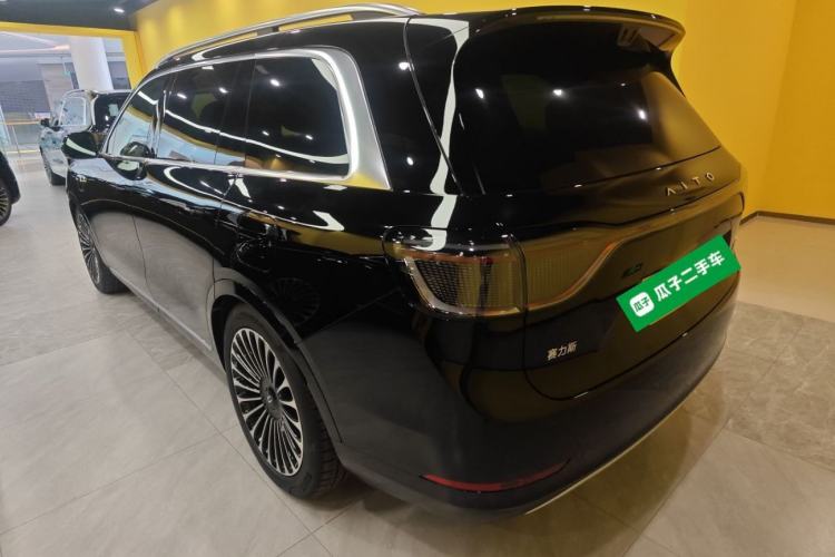 Used Hima AITO M9 2025 Extended-Range Ultra Version 52 kWh 6-Seater Rear Left 45 Deg