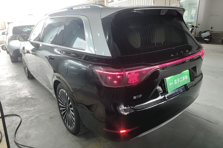 Used Hima AITO M9 2025 Extended-Range Ultra Version 52 kWh 6-Seater Rear Left 45 Deg