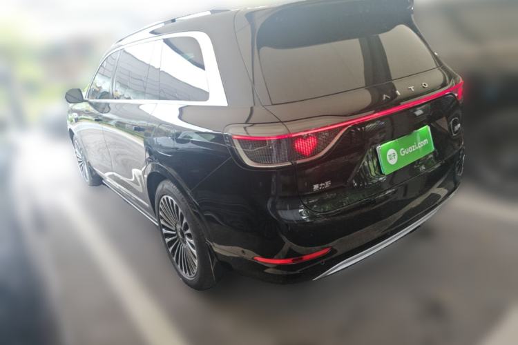 Used Hima AITO M9 2025 Extended-Range Ultra Version 52 kWh 5-Seater Edition Rear Left 45 Deg
