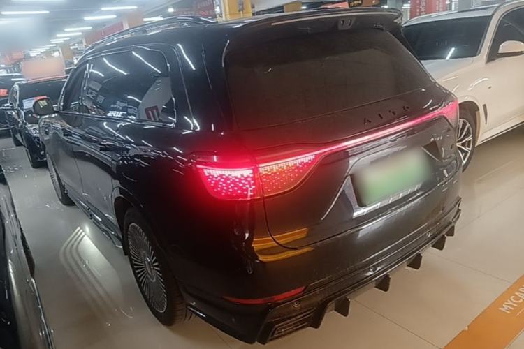 Used Hima AITO M9 2025 Extended-Range Ultra Version 52 kWh 5-Seater Edition Rear Left 45 Deg