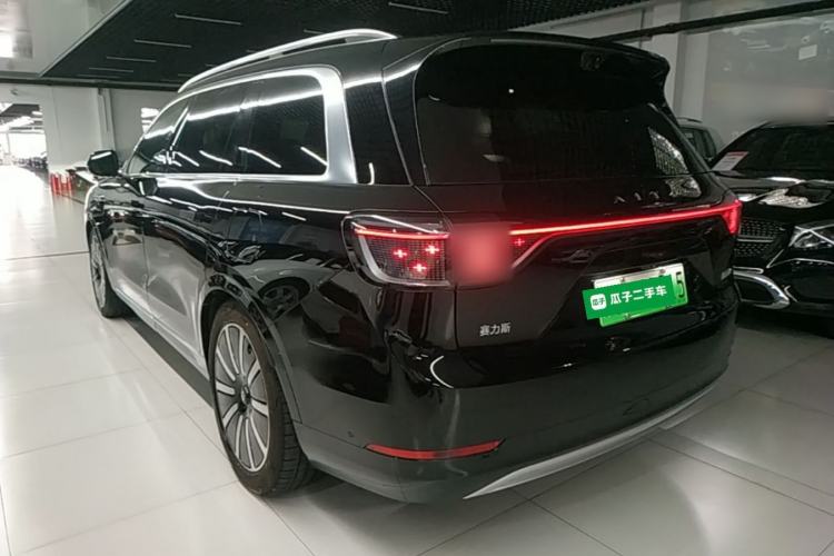Used Hima AITO M9 2025 Extended-Range Max Version 52 kWh 5-Seater Edition Rear Left 45 Deg