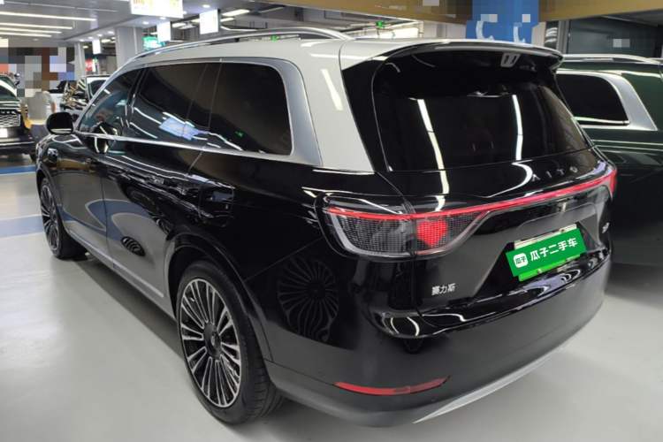 Used Hima AITO M9 2025 Extended-Range Ultra Version 52 kWh 6-Seater Rear Left 45 Deg