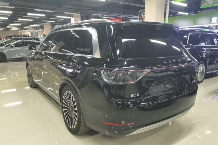Used Hima AITO M9 2025 Extended-Range Ultra Version 52 kWh 5-Seater Edition Rear Left 45 Deg