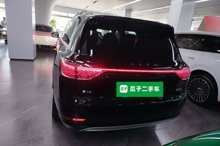 Used Hima AITO M9 2025 Extended-Range Ultra Version 52 kWh 6-Seater Rear
