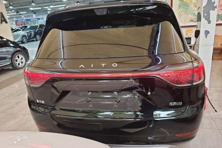 Used Hima AITO M9 2025 Extended-Range Max Version 52 kWh 6-Seater Edition Rear