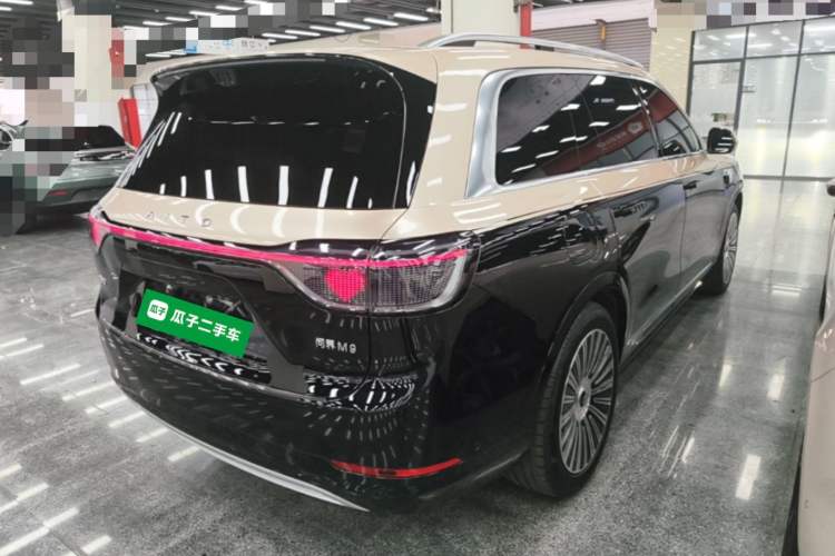 Used Hima AITO M9 2025 Extended-Range Ultra Version 52 kWh 5-Seater Edition Rear Right 45 Deg
