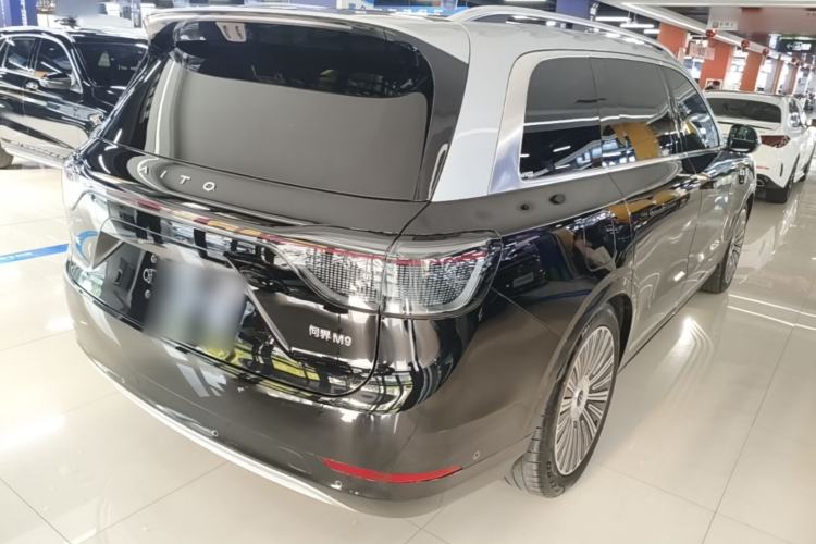 Used Hima AITO M9 2025 Extended-Range Ultra Version 52 kWh 6-Seater Rear Right 45 Deg