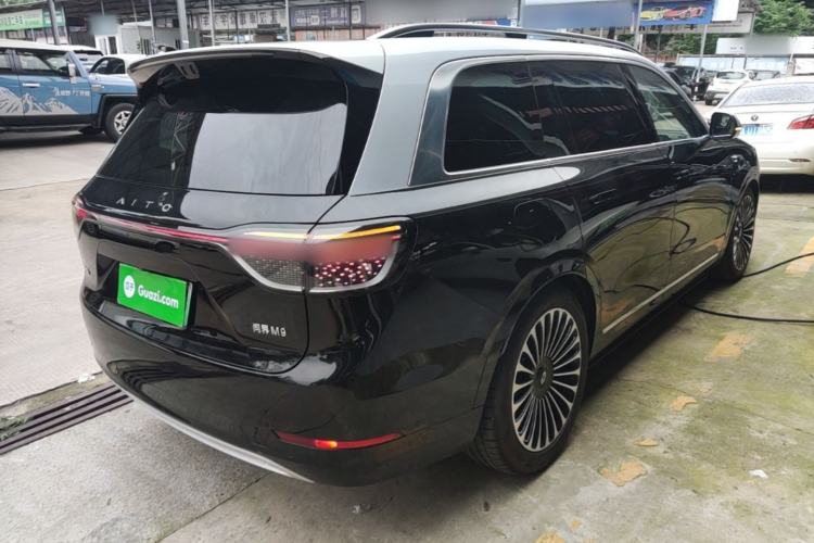 Used Hima AITO M9 2025 Extended-Range Ultra Version 52 kWh 6-Seater Rear Right 45 Deg