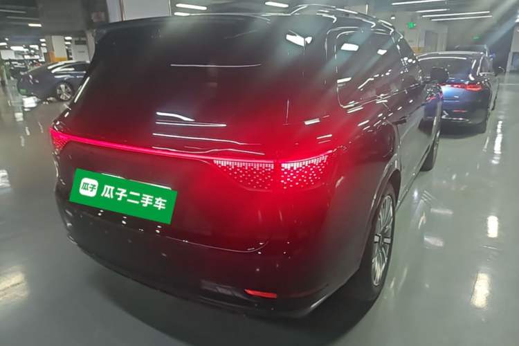 Used Hima AITO M9 2025 Extended-Range Ultra Version 52 kWh 6-Seater Rear Right 45 Deg