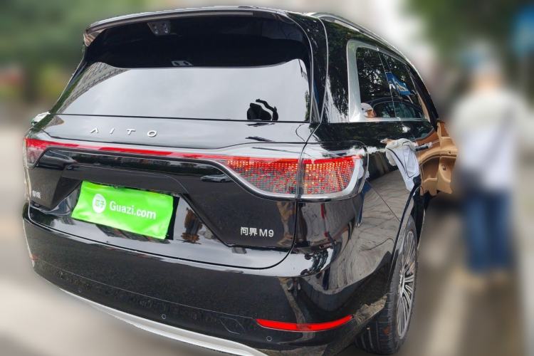 Used Hima AITO M9 2025 Extended-Range Max Version 52 kWh 5-Seater Edition Rear Right 45 Deg