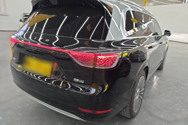 Used Hima AITO M9 2025 Extended-Range Ultra Version 52 kWh 6-Seater Rear Right 45 Deg