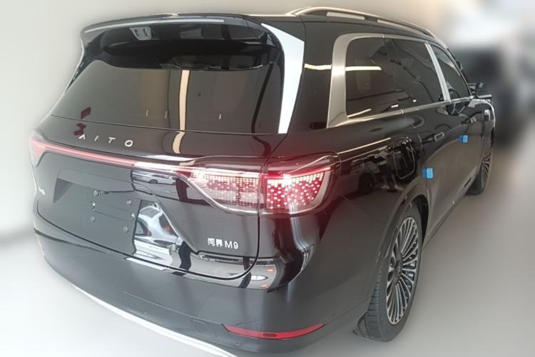 Used Hima AITO M9 2025 Extended-Range Ultra Version 52 kWh 6-Seater Rear Right 45 Deg