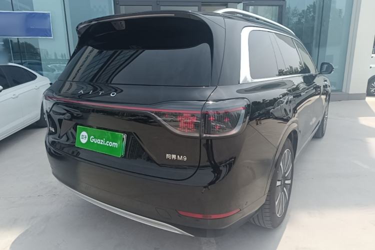 Used Hima AITO M9 2025 Extended-Range Ultra Version 52 kWh 5-Seater Edition Rear Right 45 Deg