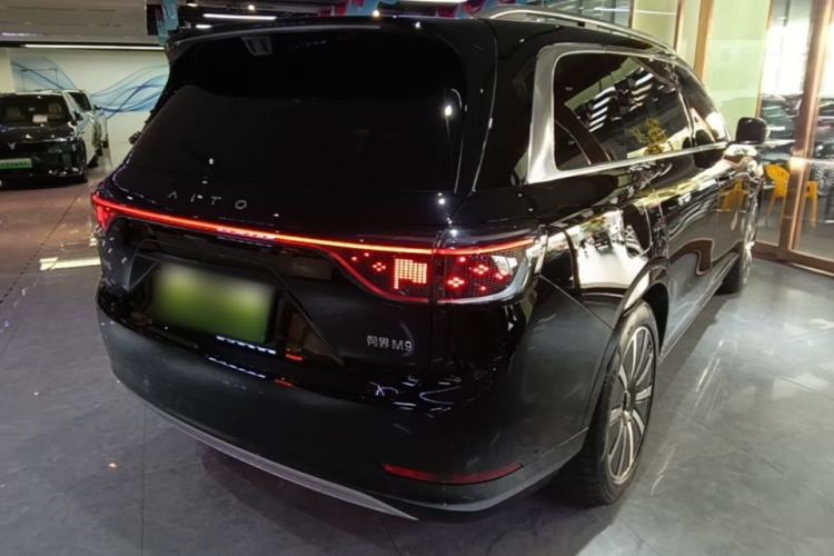 Used Hima AITO M9 2025 Extended-Range Ultra Version 52 kWh 6-Seater Rear Right 45 Deg
