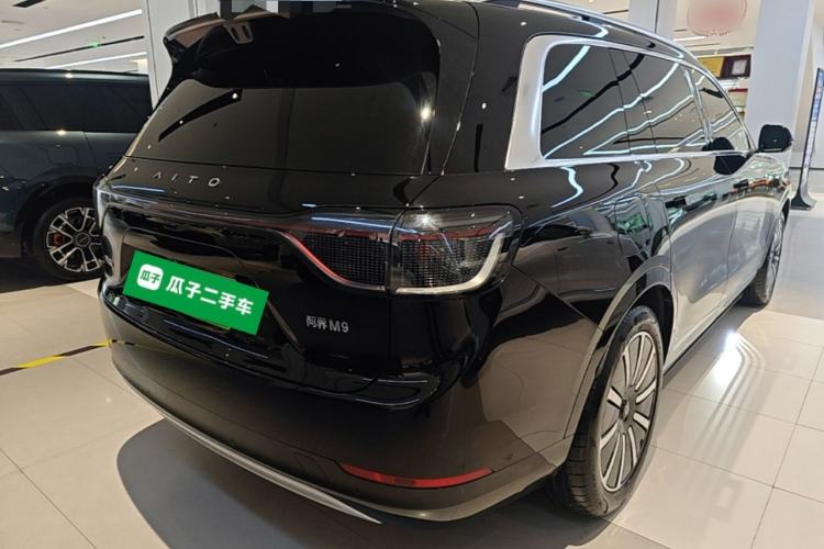 Used Hima AITO M9 2025 Extended-Range Ultra Version 52 kWh 6-Seater Rear Right 45 Deg