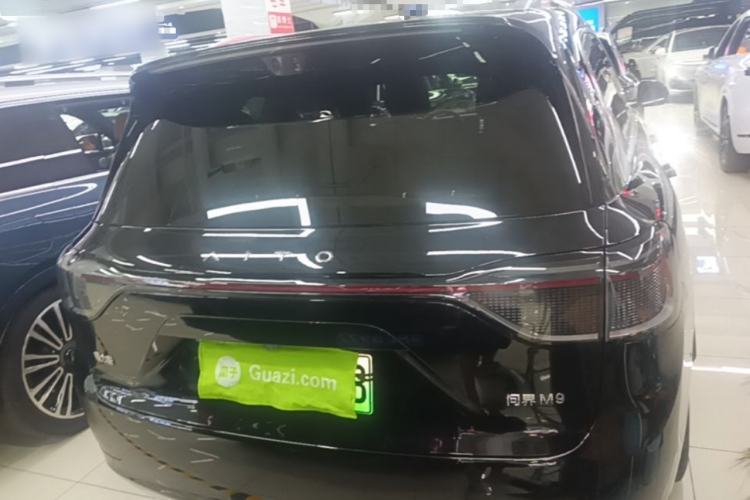 Used Hima AITO M9 2025 Extended-Range Ultra Version 52 kWh 6-Seater Rear Right 45 Deg