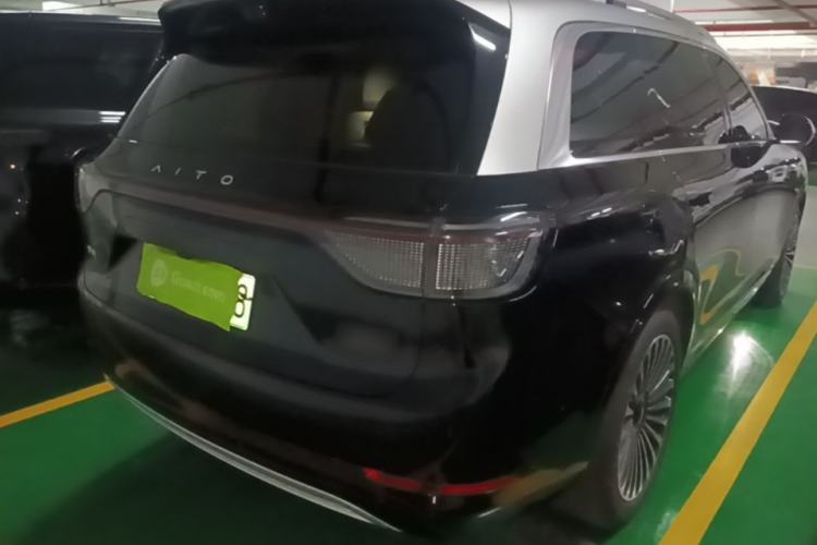 Used Hima AITO M9 2025 Extended-Range Ultra Version 52 kWh 6-Seater Rear Right 45 Deg