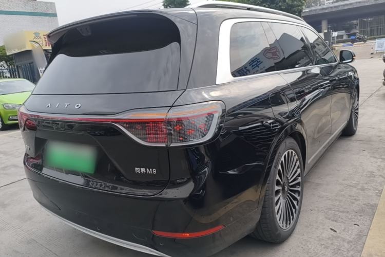 Used Hima AITO M9 2025 Extended-Range Ultra Version 52 kWh 6-Seater Rear Right 45 Deg
