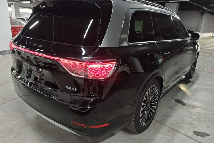 Used Hima AITO M9 2025 Extended-Range Ultra Version 52 kWh 6-Seater Rear Right 45 Deg