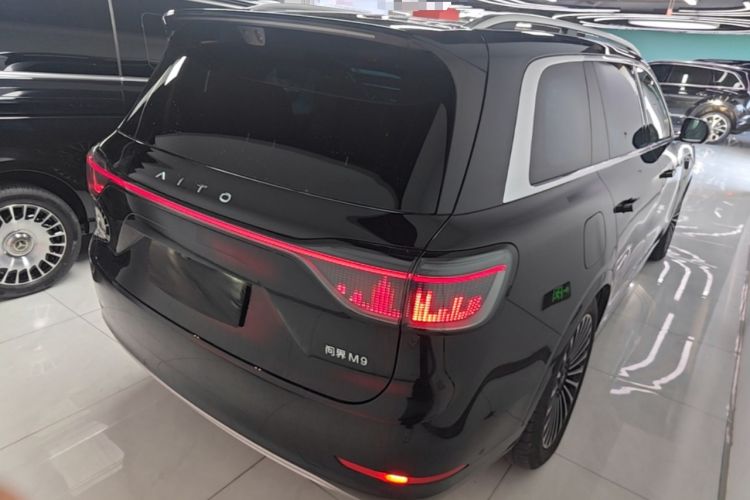 Used Hima AITO M9 2025 Extended-Range Ultra Version 52 kWh 6-Seater Rear Right 45 Deg