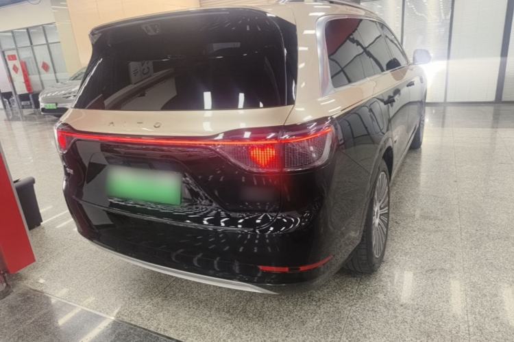 Used Hima AITO M9 2025 Extended-Range Ultra Version 52 kWh 5-Seater Edition Rear Right 45 Deg