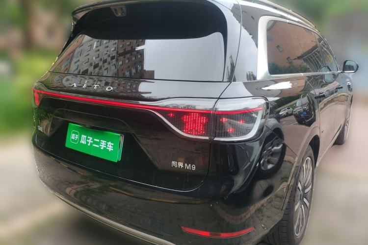 Used Hima AITO M9 2025 Extended-Range Ultra Version 52 kWh 6-Seater Rear Right 45 Deg