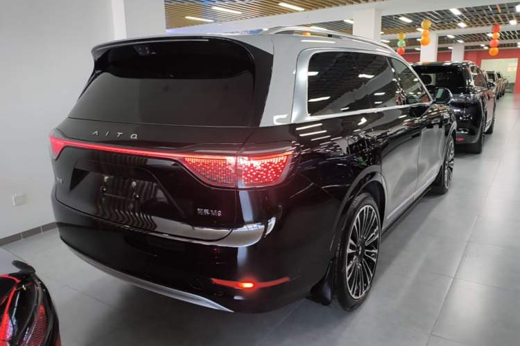 Used Hima AITO M9 2025 Extended-Range Ultra Version 52 kWh 5-Seater Edition Rear Right 45 Deg