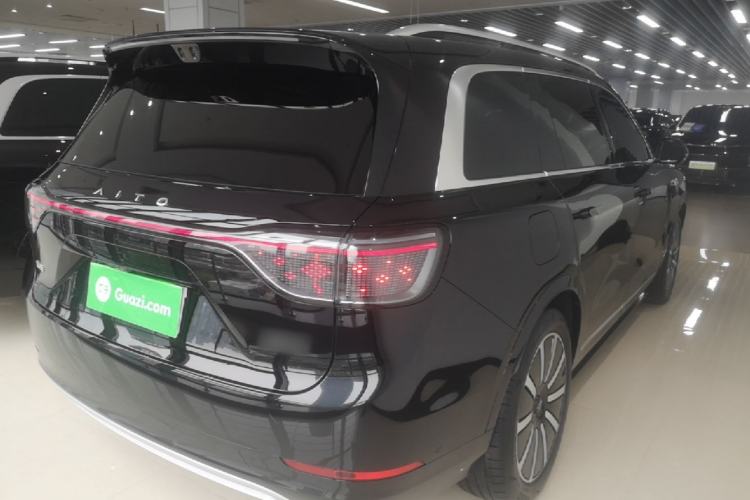 Used Hima AITO M9 2025 Extended-Range Ultra Version 52 kWh 5-Seater Edition Rear Right 45 Deg
