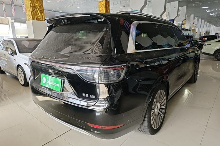 Used Hima AITO M9 2025 Extended-Range Ultra Version 52 kWh 5-Seater Edition Rear Right 45 Deg
