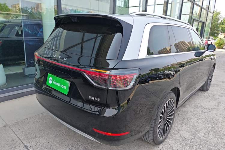 Used Hima AITO M9 2025 Extended-Range Ultra Version 52 kWh 6-Seater Rear Right 45 Deg