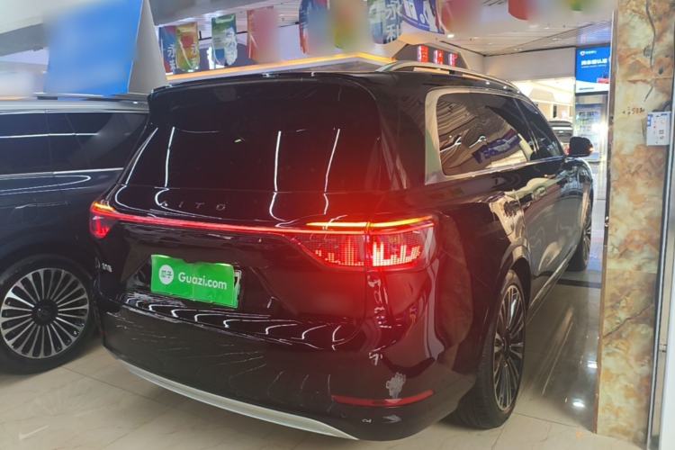 Used Hima AITO M9 2025 Extended-Range Max Version 52 kWh 5-Seater Edition Rear Right 45 Deg