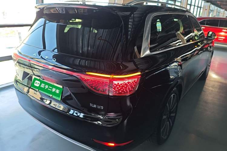 Used Hima AITO M9 2025 Extended-Range Max Version 52 kWh 6-Seater Edition Rear Right 45 Deg