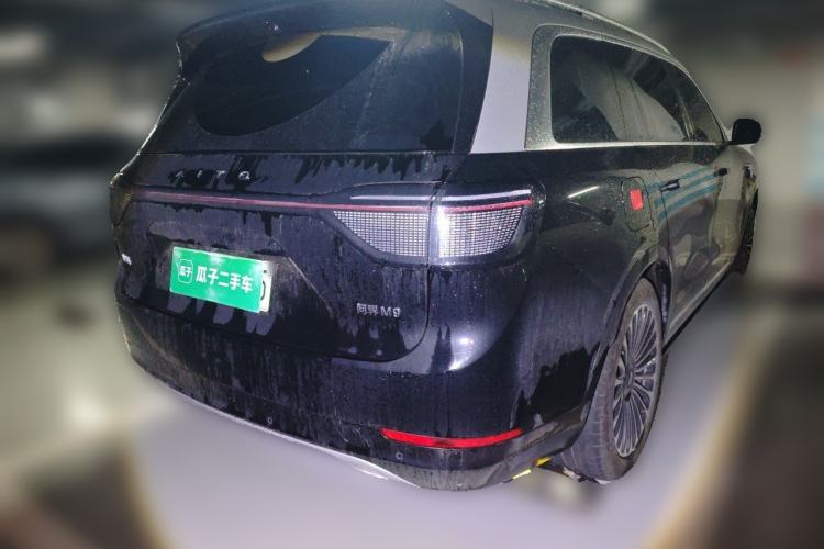 Used Hima AITO M9 2025 Extended-Range Ultra Version 52 kWh 6-Seater Rear Right 45 Deg