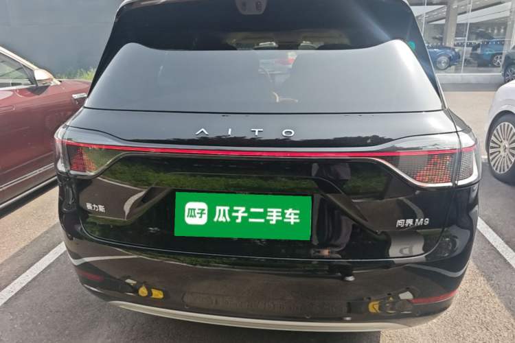 Used Hima AITO M9 2025 Extended-Range Ultra Version 52 kWh 6-Seater Rear