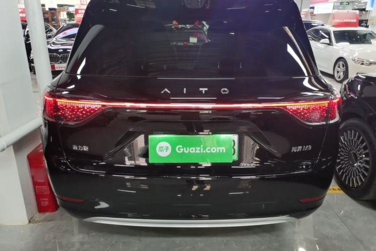 Used Hima AITO M9 2025 Extended-Range Ultra Version 52 kWh 6-Seater Rear